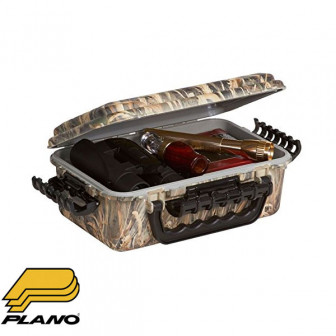 Plano* Guide Series WP 11" Field Box- RTMX-5