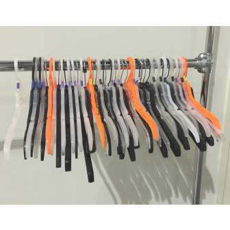 Hangers: Plastic Adult (Lot of 50) - USED